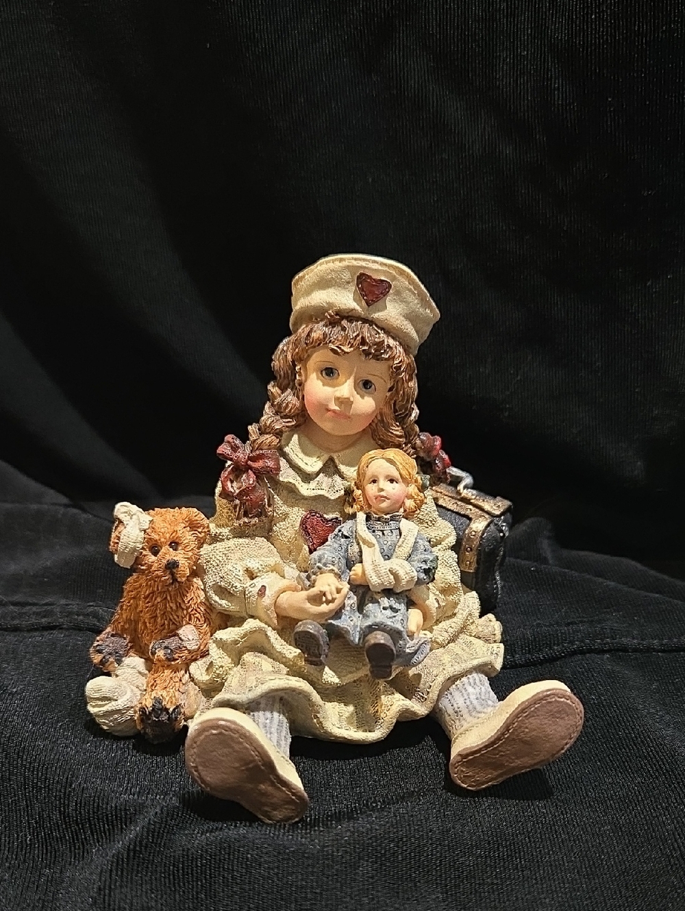 Boyds Bears Dollstone Collection "Katherine with Amanda & Edmund... Kind Hearts"